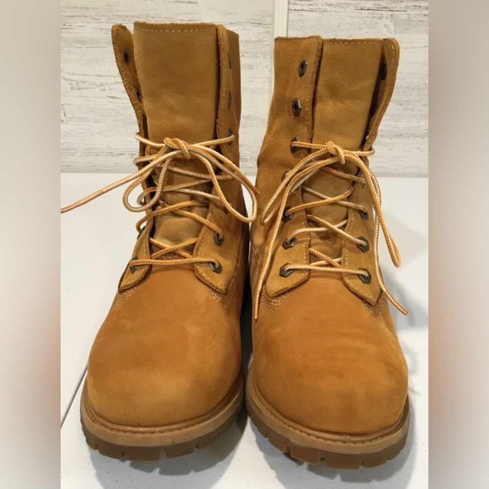 Timberland Leather 8329R Fold Down Teddy Fleece Lined Waterproof Boots Women 8M - Picture 2 of 13